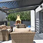 Apartment Luxury Maravic With Private Pool Trogir