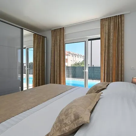 Apartment Luxury Maravic With Private Pool